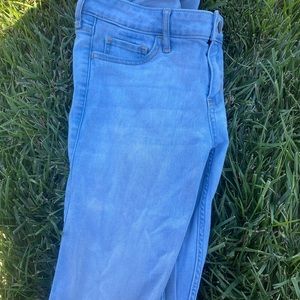 low rise super skinny hollister jeans in size 5R